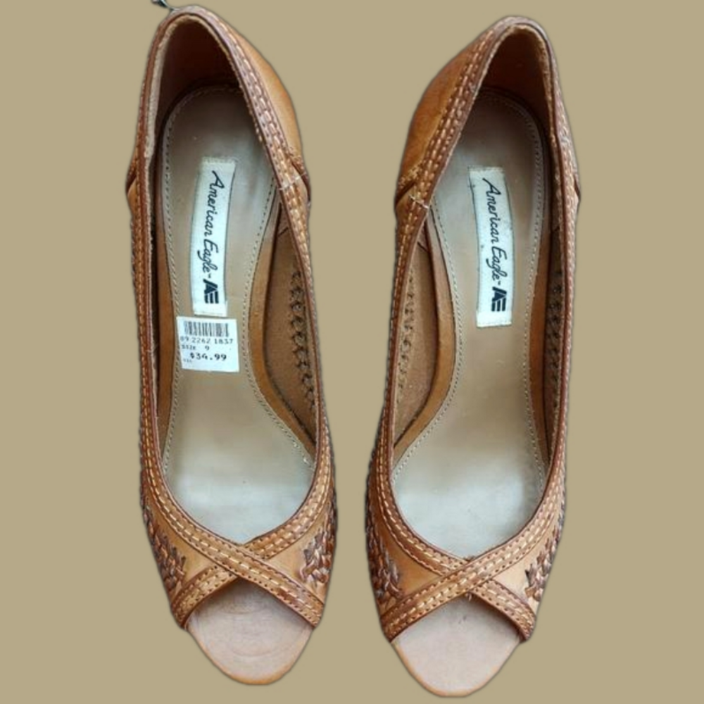 Pre-Loved BOHO Vintage Look American Eagle Open Toe Sandals W/High Stacked Heels - Picture 2 of 15
